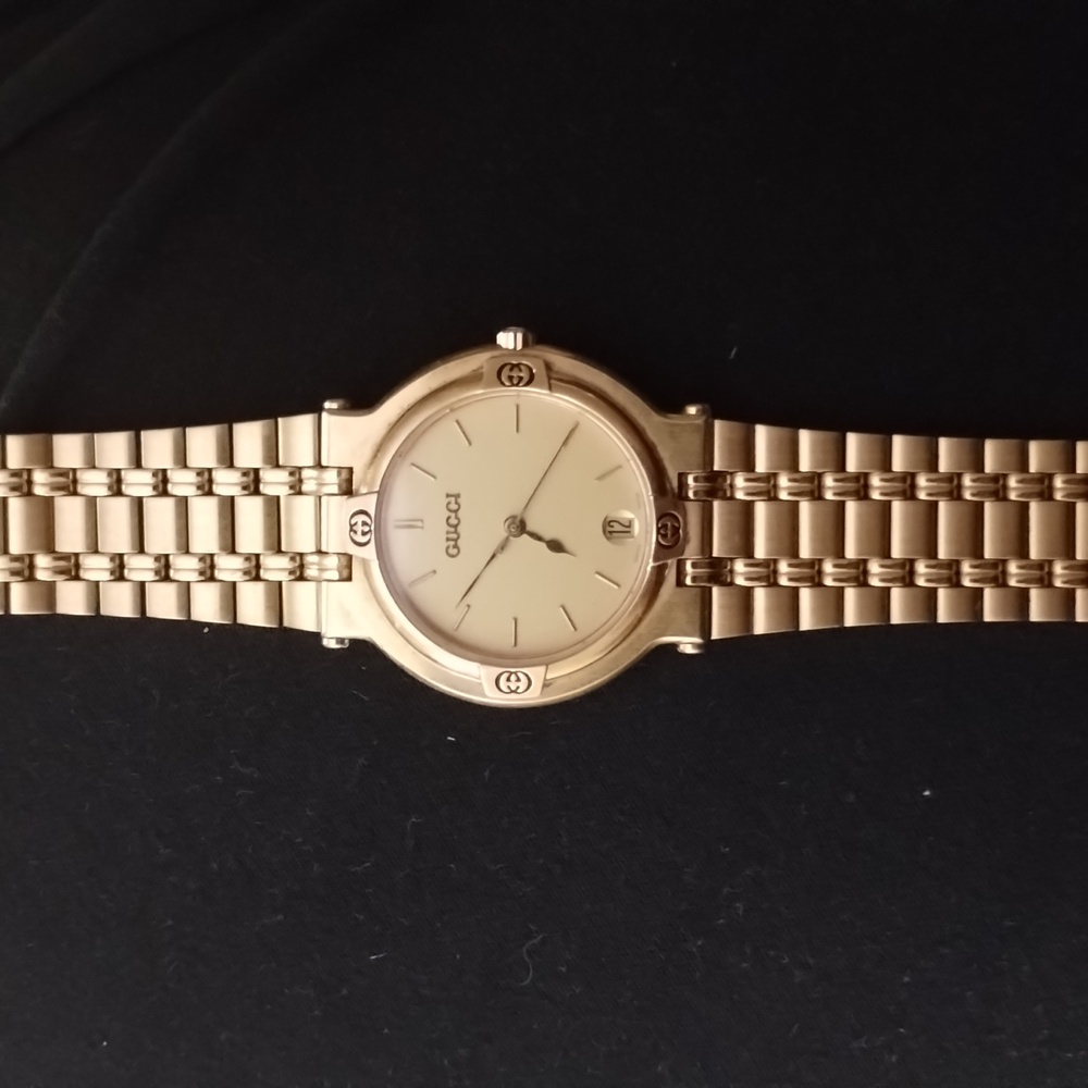 Gucci watch